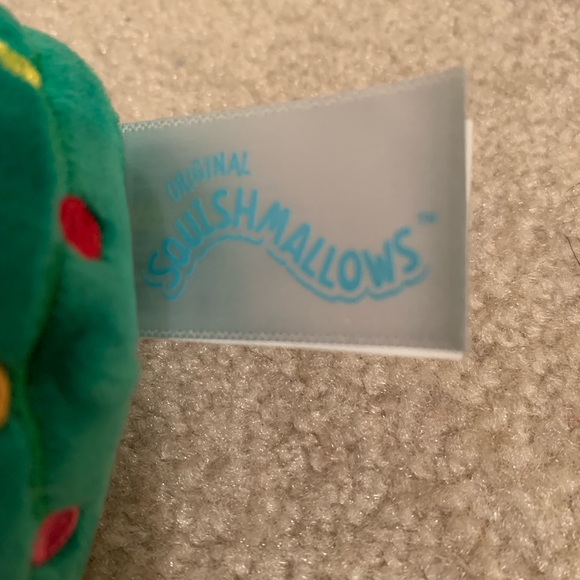 Squishmallow- Carol the Christmas tree clip on - Picture 3 of 5